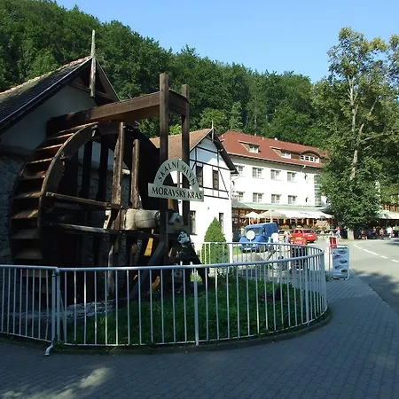 Techov شقة *